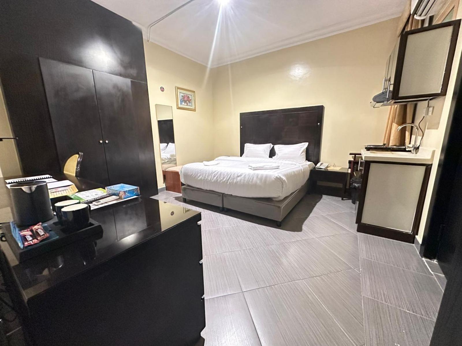 قصر الحمراء للأجنحة الفندقية Riad Exterior foto